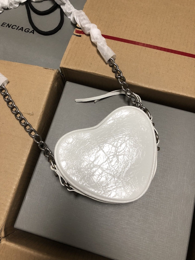 Ba1en*iaga le cagole bags